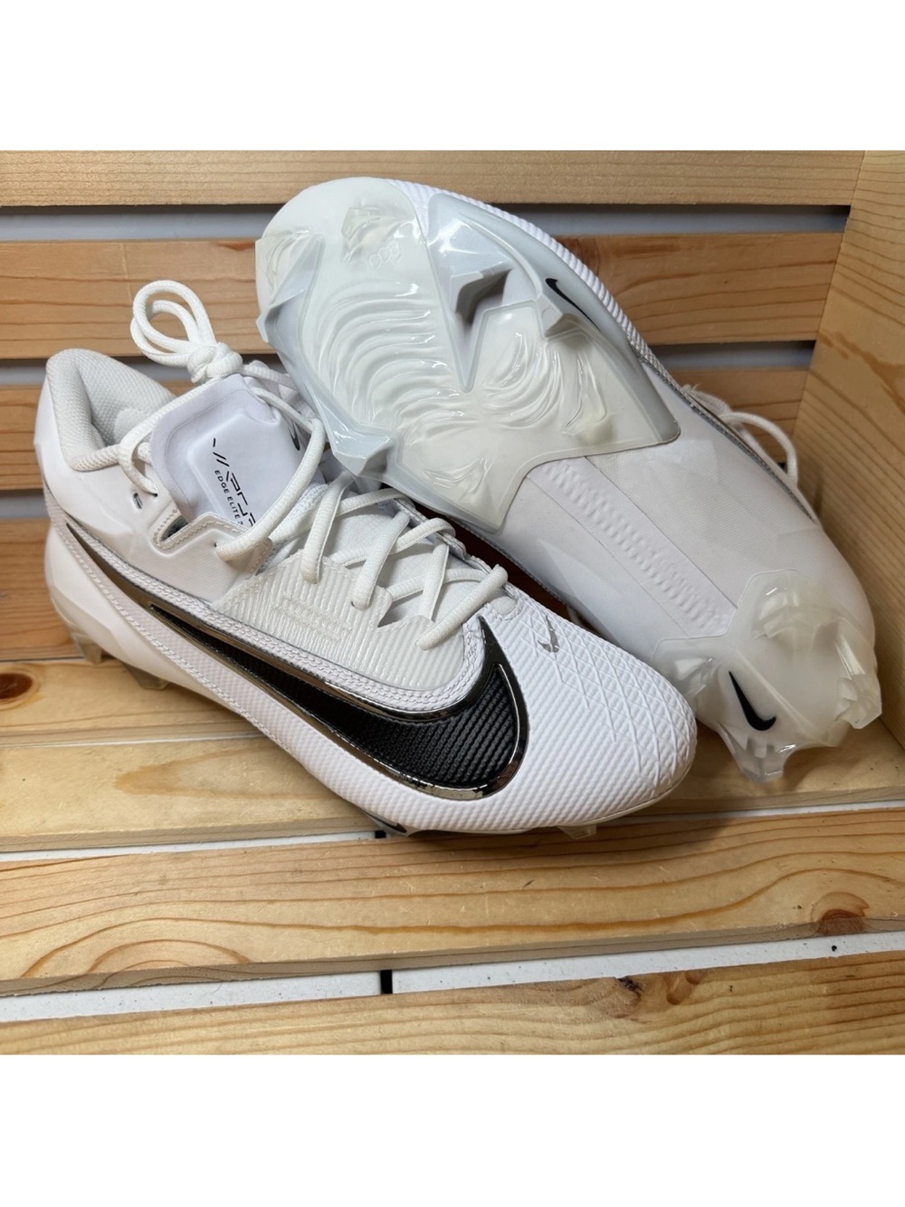 Nike Vapor Edge Elite 360 2 Football Cleats [FJ6125-100] Men’s Size 10 Wide New